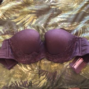 Victoria’s Secret strapless bra 32DDD
